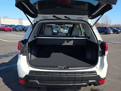 Used 2020 Subaru Forester Premium image 6