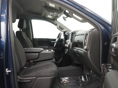 Used 2019 GMC Sierra 1500 SLE w/ SLE Value Package AWD/4WD image 11