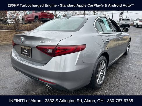 Used 2018 Alfa Romeo Giulia AWD image 12
