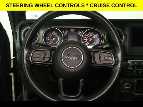 Used 2022 Jeep Gladiator Sport AWD/4WD image 3