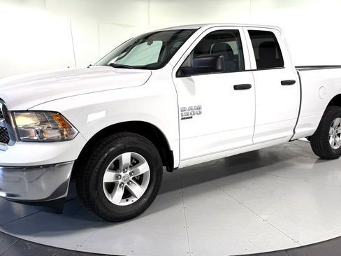 Used 2024 RAM 1500 Classic SLT image 7