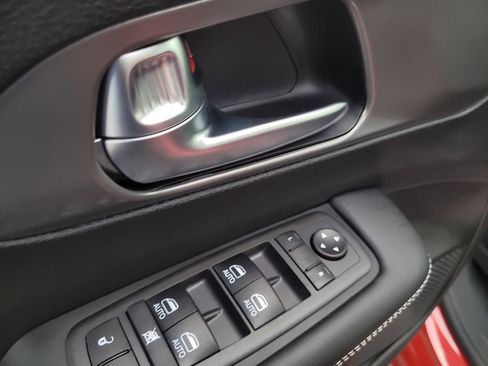 New 2026 Chrysler Voyager LX FWD image 21