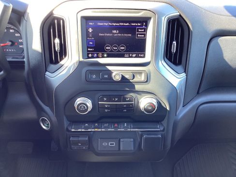 Used 2023 GMC Sierra 1500 Pro w/ Graphite Edition AWD/4WD image 17