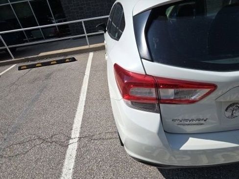 Used 2018 Subaru Impreza 2.0i Premium AWD/4WD image 13