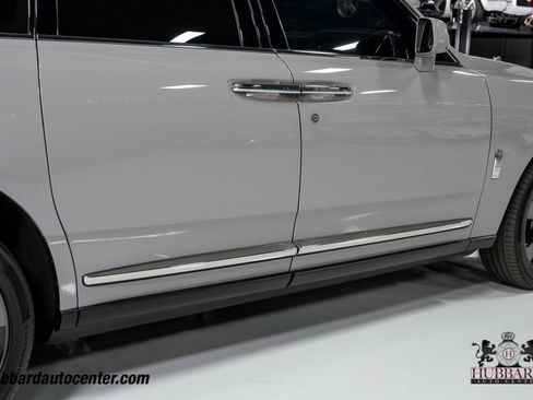 Used 2023 Rolls-Royce Cullinan AWD/4WD image 40