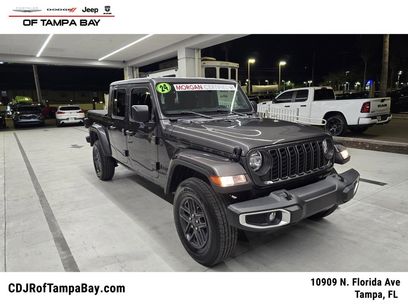 Used 2024 Jeep Gladiator Sport