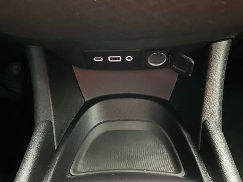 Used 2021 Chevrolet Malibu RS image 23