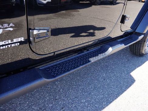 Certified 2016 Jeep Wrangler Unlimited Sahara image 14