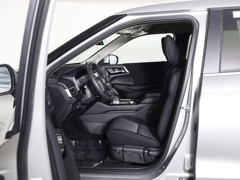 New 2026 Mitsubishi Outlander ES image 26