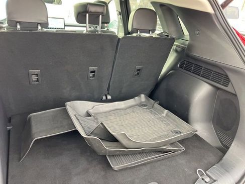 Certified 2023 Ford Escape Platinum w/ Premium Technology Package image 23