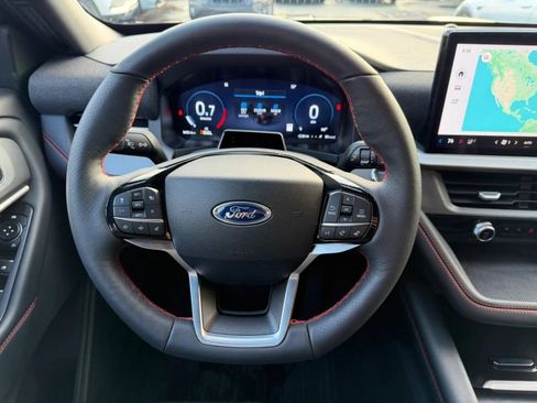 Used 2025 Ford Explorer ST-Line AWD/4WD image 22