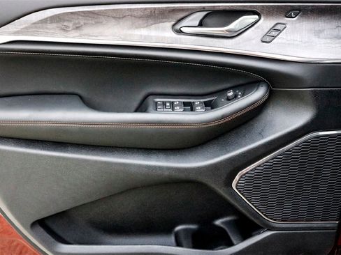 New 2025 Jeep Grand Cherokee Overland w/ Adv Protech Group III image 7