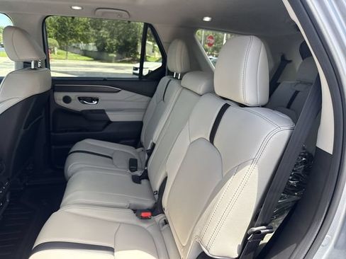 New 2026 Honda Pilot Touring image 24