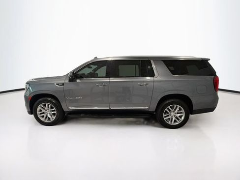 Used 2022 GMC Yukon XL SLT w/ SLT Luxury Package AWD/4WD image 4