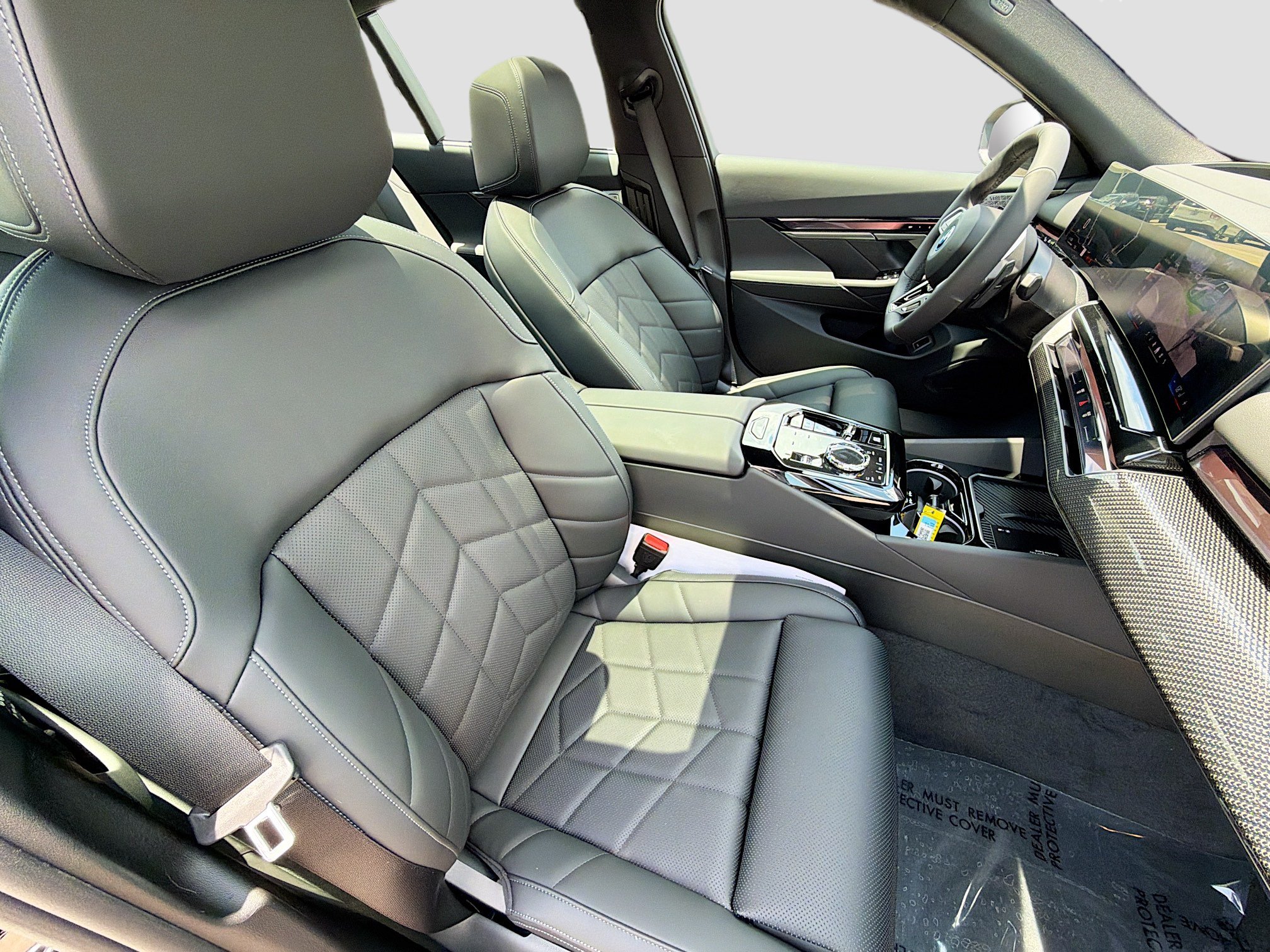 New 2027 BMW 550e xDrive w/ Executive Package AWD/4WD image 14