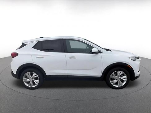 Used 2025 Buick Encore GX Preferred FWD image 16