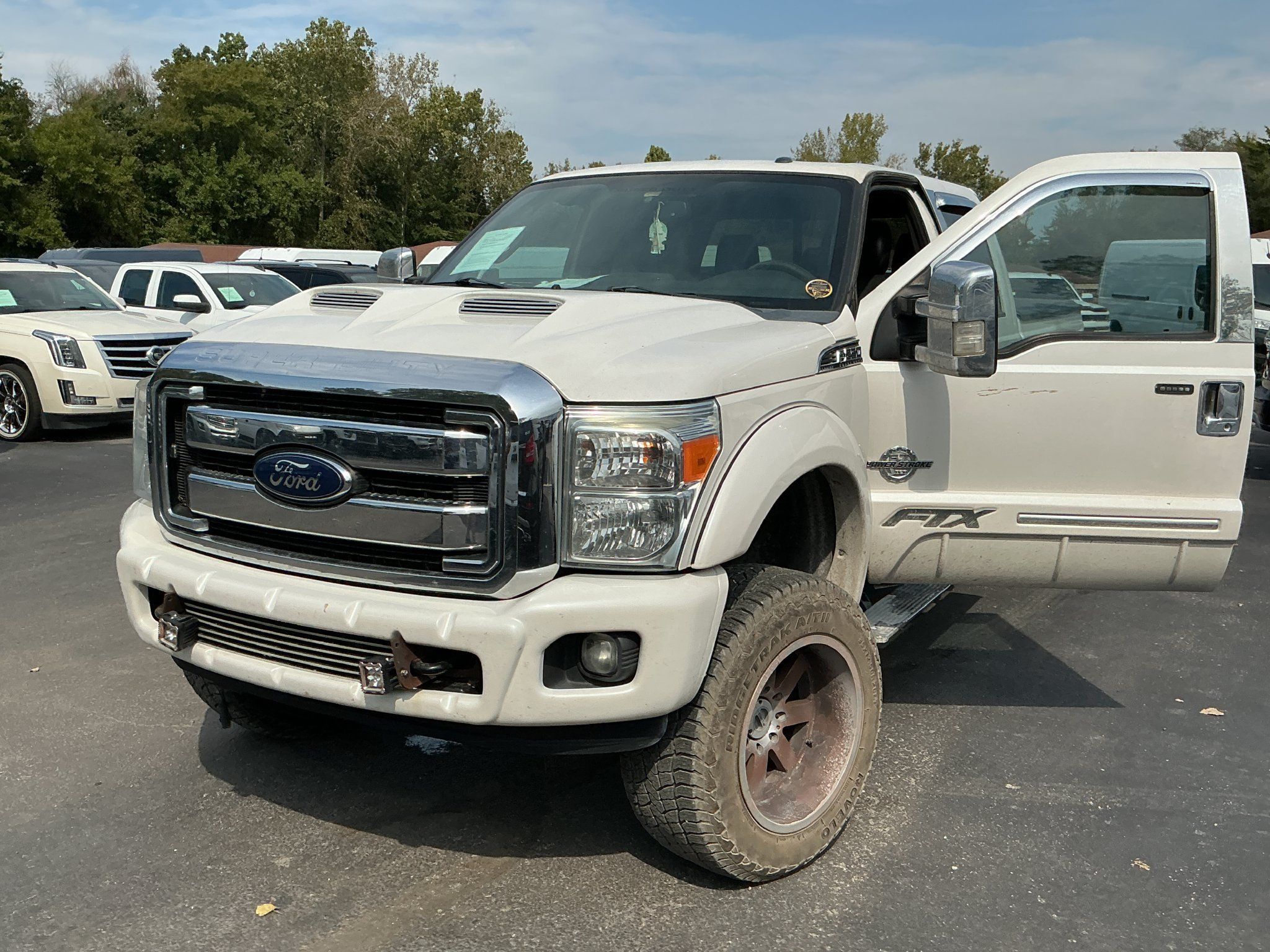Used 2013 Ford F250 Lariat w/ Lariat Ultimate Pkg AWD/4WD image 2