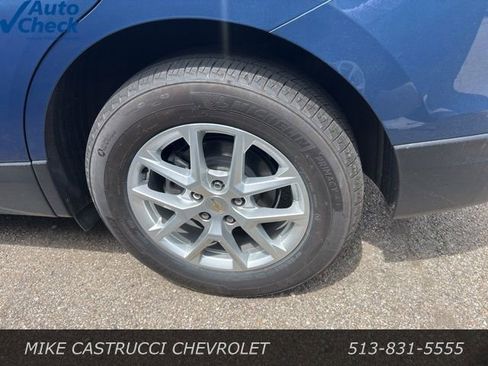 Used 2024 Chevrolet Equinox LS w/ LS Convenience Package FWD image 5