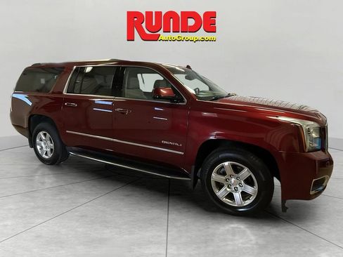 Used 2016 GMC Yukon XL Denali w/ Open Road Package AWD/4WD image 7