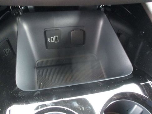 New 2026 Ford Explorer Platinum image 15