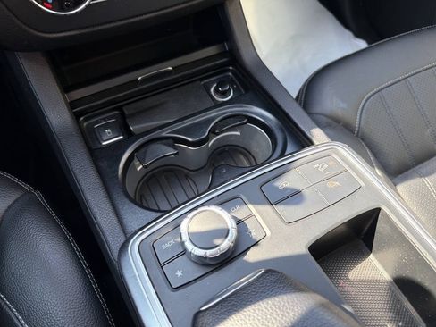 Used 2016 Mercedes-Benz GL 450 4MATIC image 33