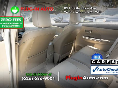 Used 2015 Toyota Prius V Four FWD image 9