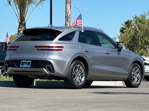 Used 2025 Genesis GV70 2.5T AWD/4WD image 4