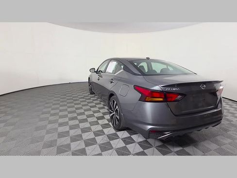 Used 2022 Nissan Altima 2.5 SR image 45