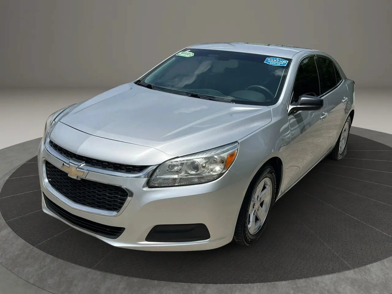 Used 2015 Chevrolet Malibu LS FWD image 2