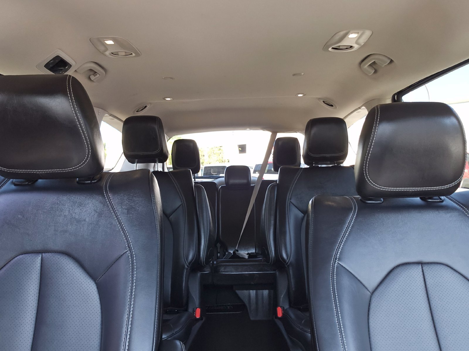 Used 2024 Chrysler Pacifica Limited FWD image 30