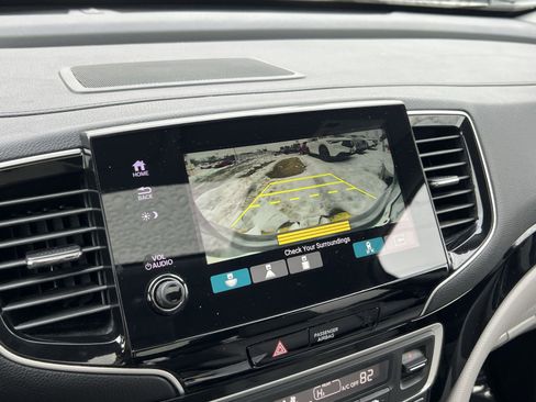 Used 2022 Honda Pilot Elite image 16