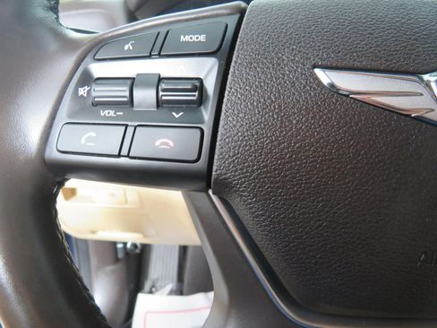 Used 2020 Genesis G80 3.8 AWD/4WD image 16
