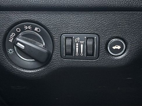 Used 2019 Chrysler 300 Touring L w/ Quick Order Package 22F image 26