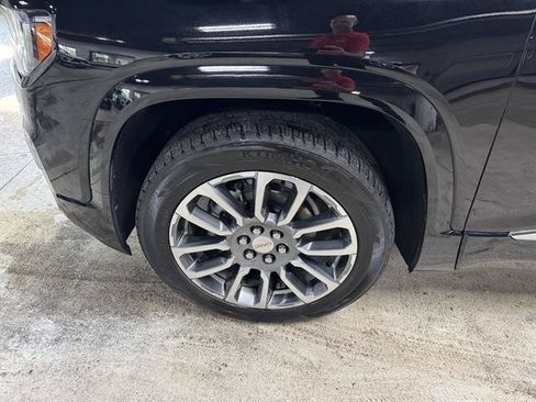 Certified 2021 GMC Acadia Denali w/ Denali Ultimate Package AWD/4WD image 9