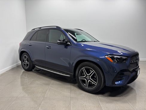Used 2025 Mercedes-Benz GLE 450 4MATIC image 5