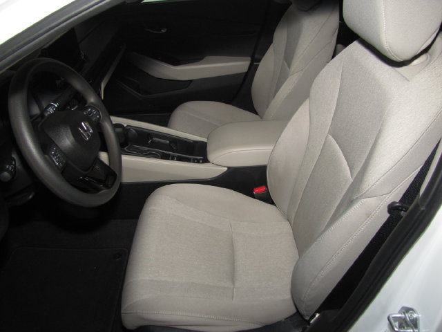 Certified 2025 Honda Accord SE image 31