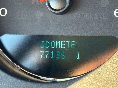 Used 2008 GMC Sierra 2500 SLT w/ Z71 Off-Road Package image 31