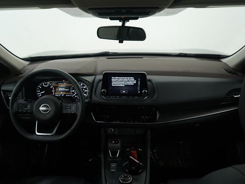 Used 2023 Nissan Rogue SV w/ SV Premium Package image 13