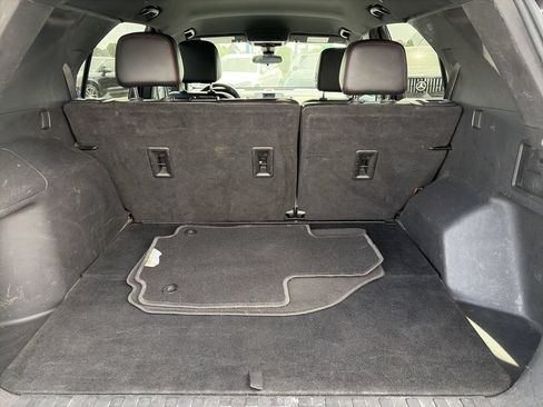 Used 2023 Chevrolet Equinox RS w/ RS Leather Package FWD image 10