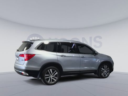 Used 2018 Honda Pilot Elite image 2