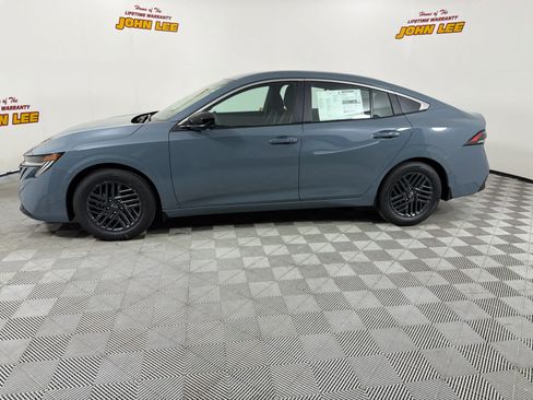 New 2026 Nissan Sentra SV w/ SV Convenience Package FWD image 2