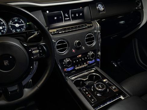 Used 2020 Rolls-Royce Cullinan AWD/4WD image 9