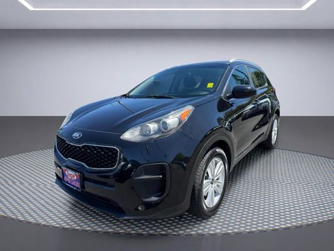Used 2018 Kia Sportage LX w/ LX Popular Package FWD image 2