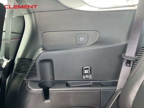 New 2025 Ford Explorer ST-Line image 43