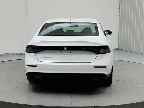 Used 2024 Honda Accord EX image 6