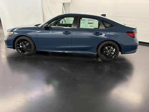 New 2026 Honda Civic FWD Hybrid Sedan image 2