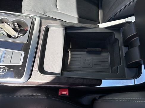 Used 2023 Audi Q8 Premium Plus w/ Premium Plus Package image 25