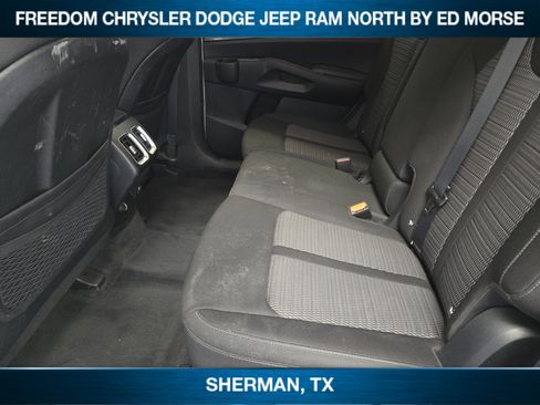 Used 2024 Kia Sorento LX image 20