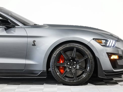 Used 2020 Ford Mustang Shelby GT500 w/ Carbon Fiber Track Pack RWD image 4