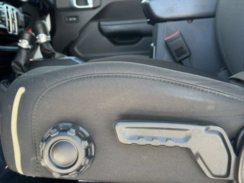 Certified 2022 Jeep Wrangler Unlimited Sport image 11